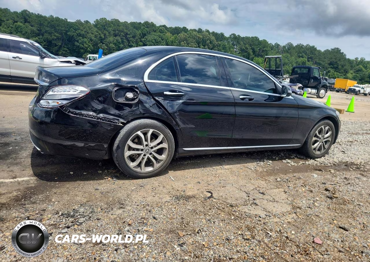 2017 Mercedes-Benz C 300 4Matic VIN:55SWF4KB7HU226322 - 3