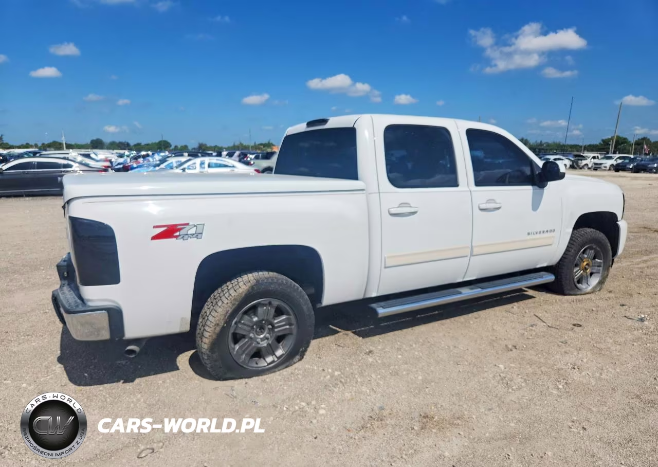 2011 Chevrolet Silverado K1500 Ltz VIN:3GCPKTE34BG258176 - 3