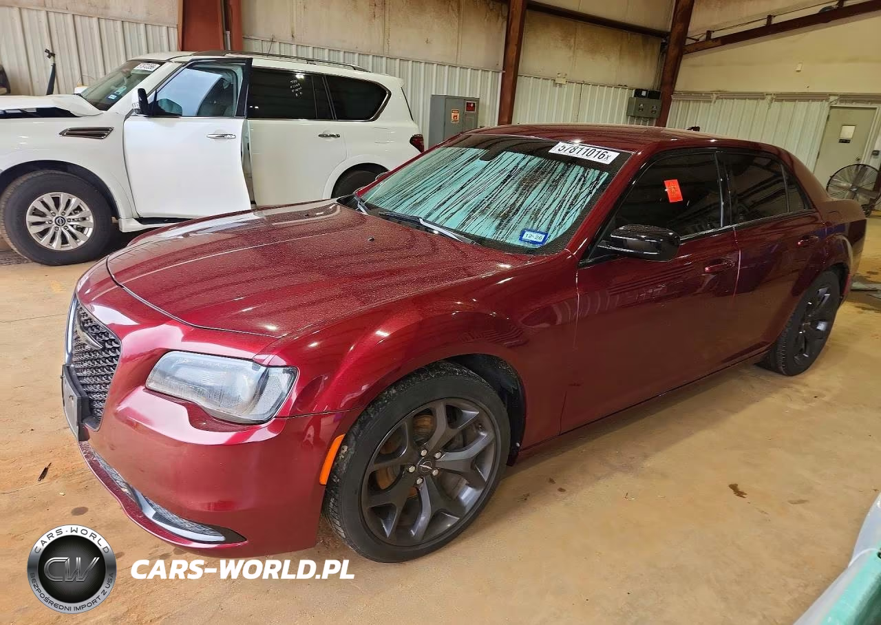 2021 Chrysler 300 Touring – zdjęcie 1 z 12