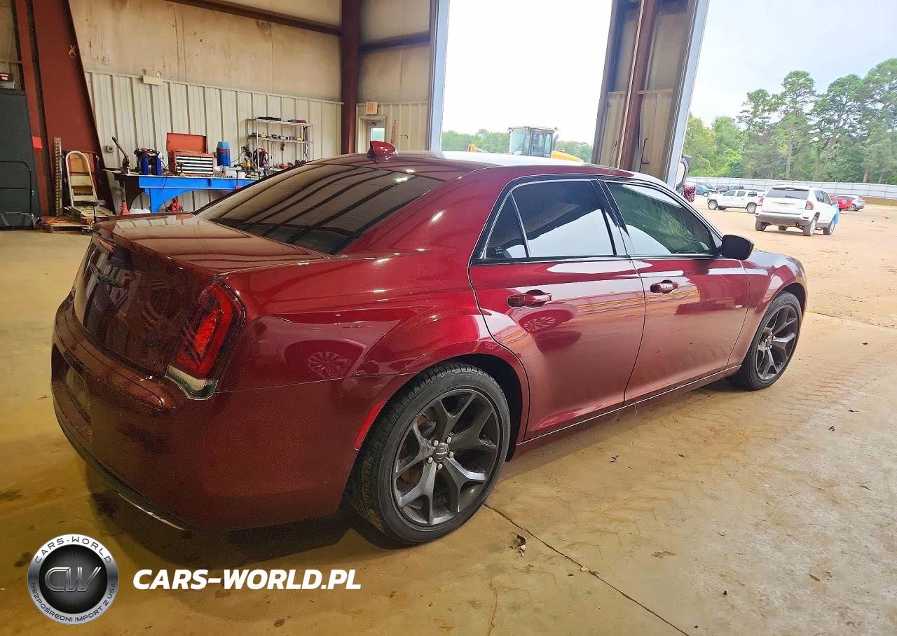 2021 Chrysler 300 Touring VIN:2C3CCAAG8MH516165 - 3
