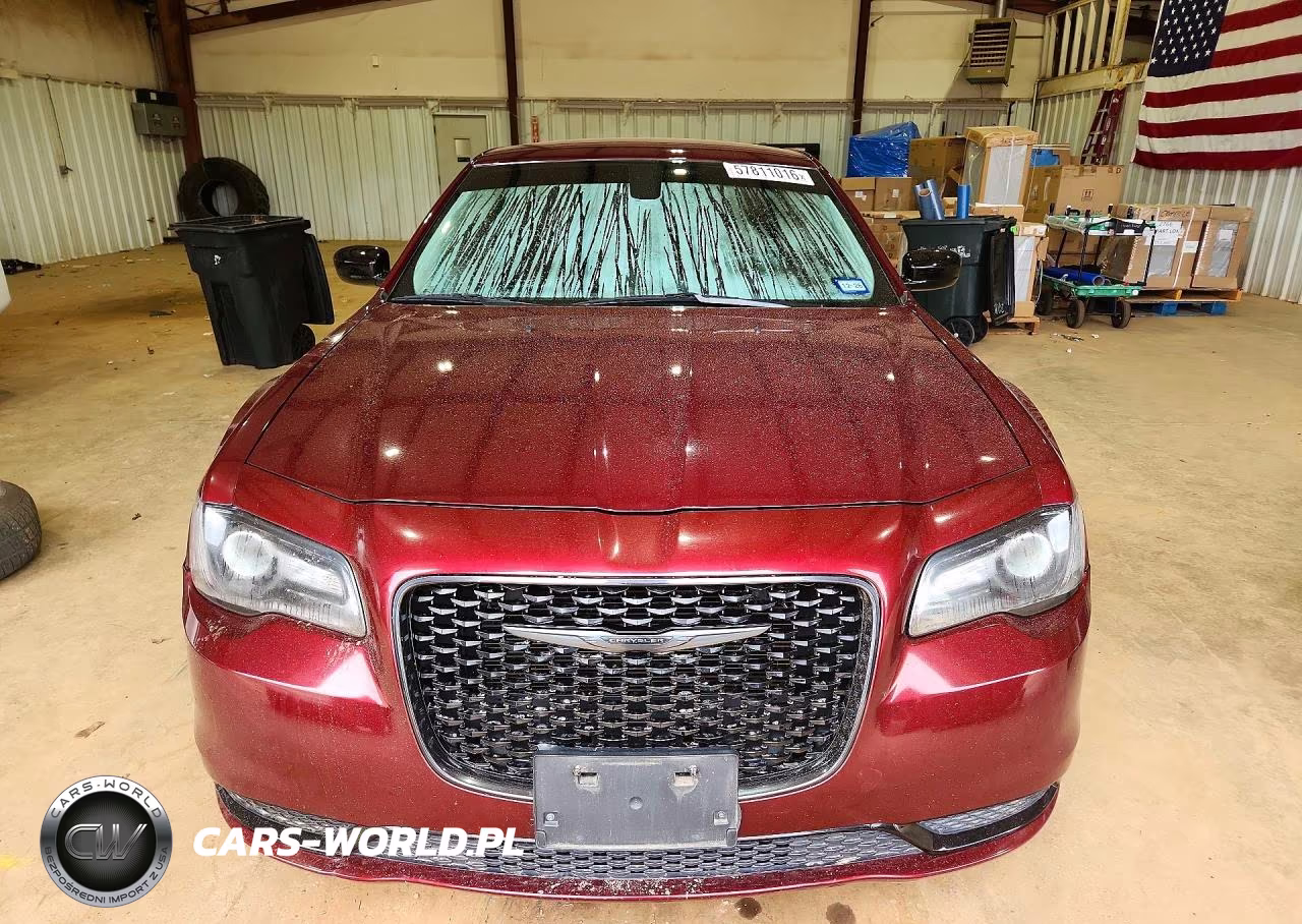2021 Chrysler 300 Touring VIN:2C3CCAAG8MH516165 - 5
