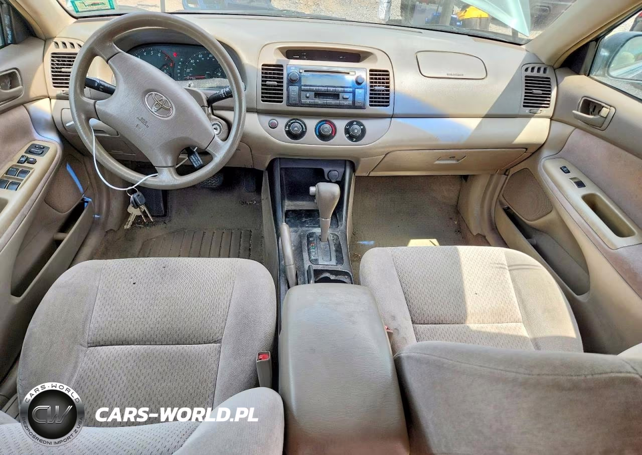 2002 Toyota Camry Le VIN:4T1BE32K52U511088 - 8
