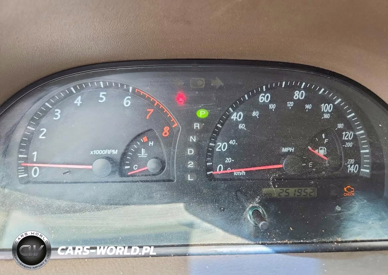 2002 Toyota Camry Le VIN:4T1BE32K52U511088 - 9