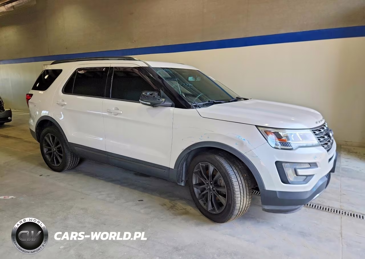 2017 Ford Explorer Xlt VIN:1FM5K8DH5HGE17689 - 4