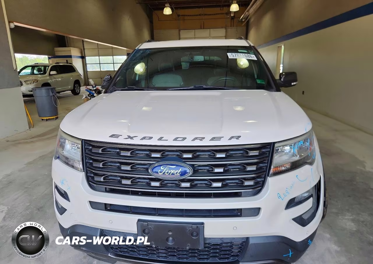 2017 Ford Explorer Xlt VIN:1FM5K8DH5HGE17689 - 5