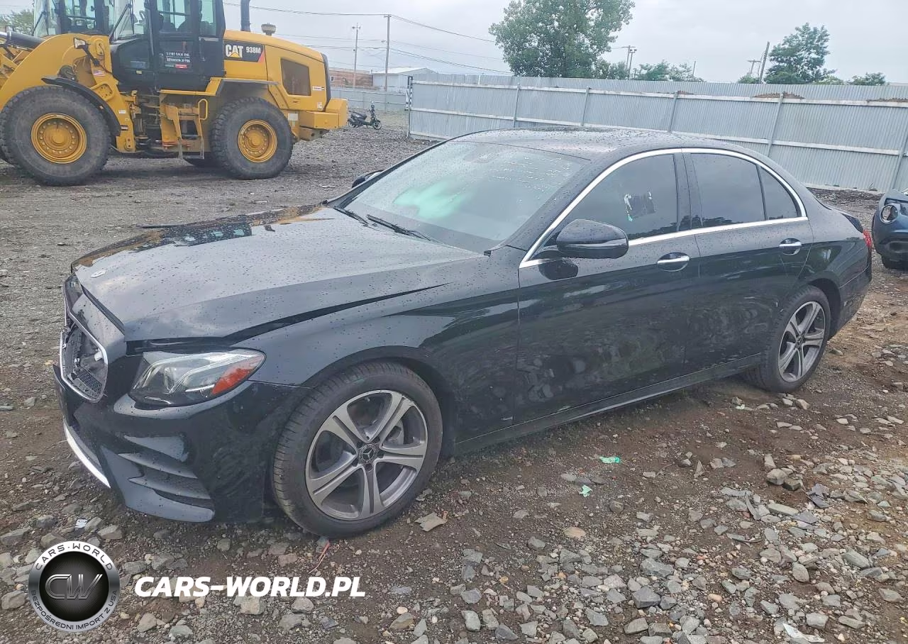 2019 Mercedes-Benz E 300 4Matic – zdjęcie 1 z 12