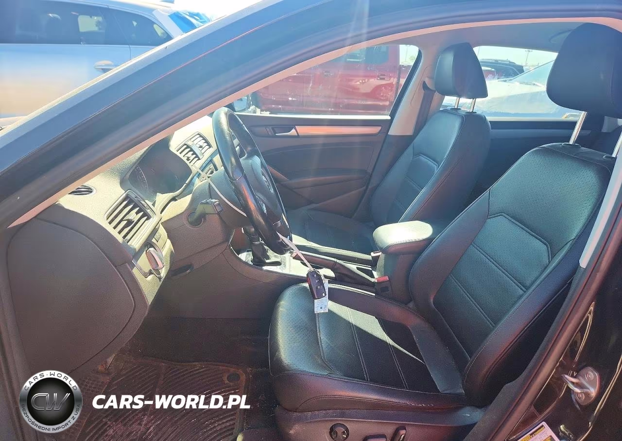 2015 Volkswagen Passat S VIN:1VWAT7A33FC114558 - 7