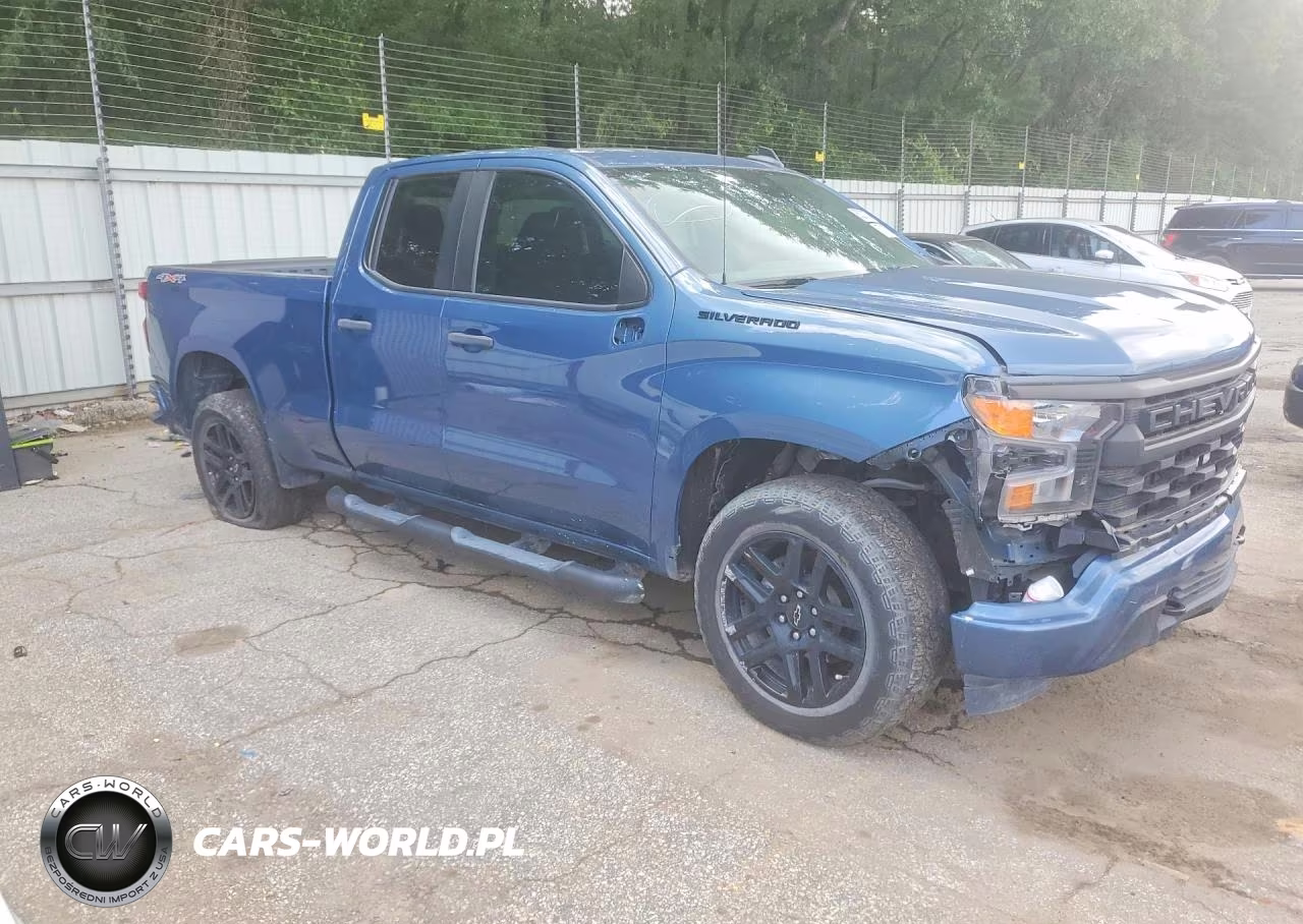 2024 Chevrolet Silverado K1500 Custom VIN:1GCRDBEK1RZ184102 - 4
