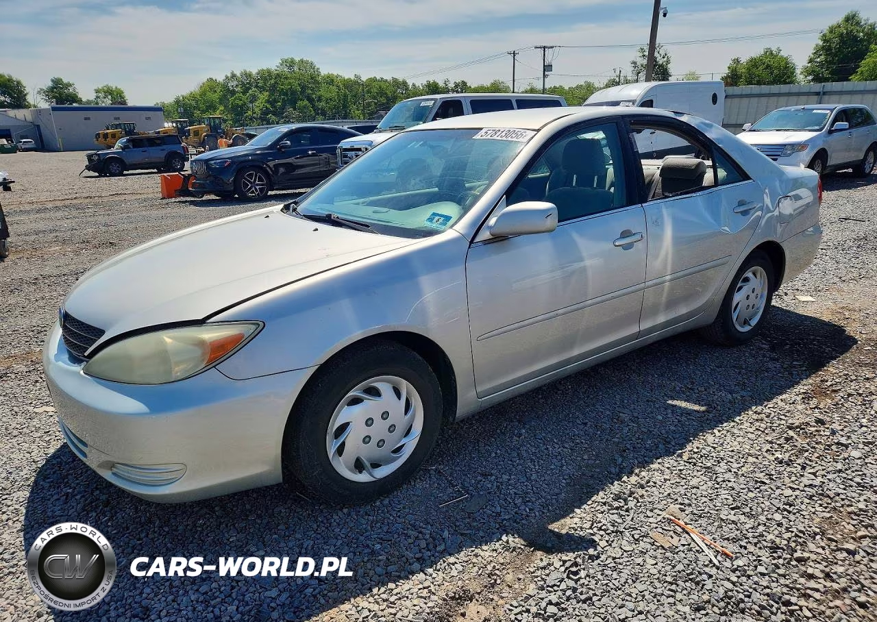 2003 Toyota Camry Le – zdjęcie 1 z 12