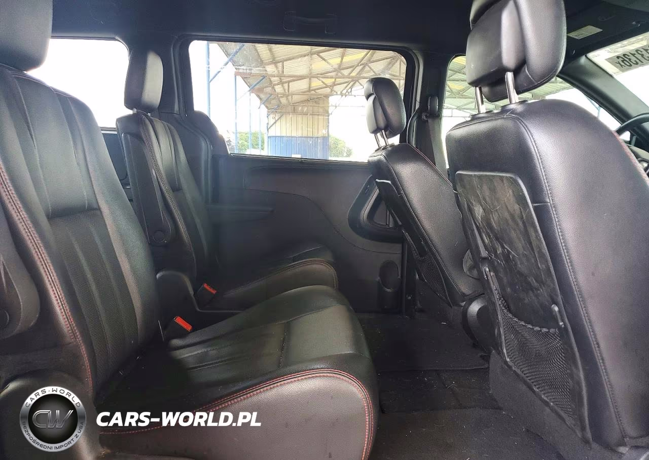 2018 Dodge Grand Caravan Gt VIN:2C4RDGEG8JR341597 - 10