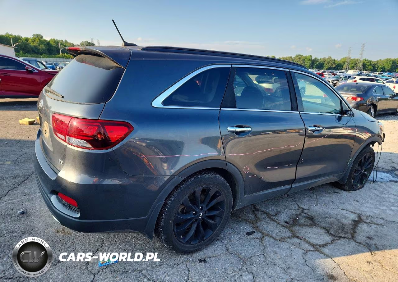 2020 Kia Sorento S VIN:5XYPG4A51LG666696 - 3