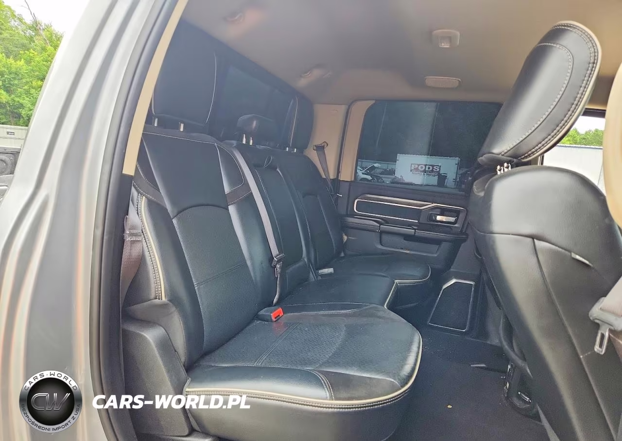 2021 Ram 2500 Laramie VIN:3C6UR5FL4MG544287 - 10