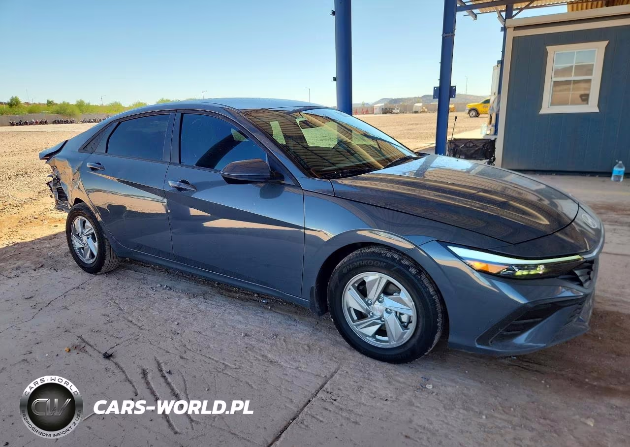 2026 Hyundai Elantra Se VIN:KMHLL4DG3TU179453 - 4