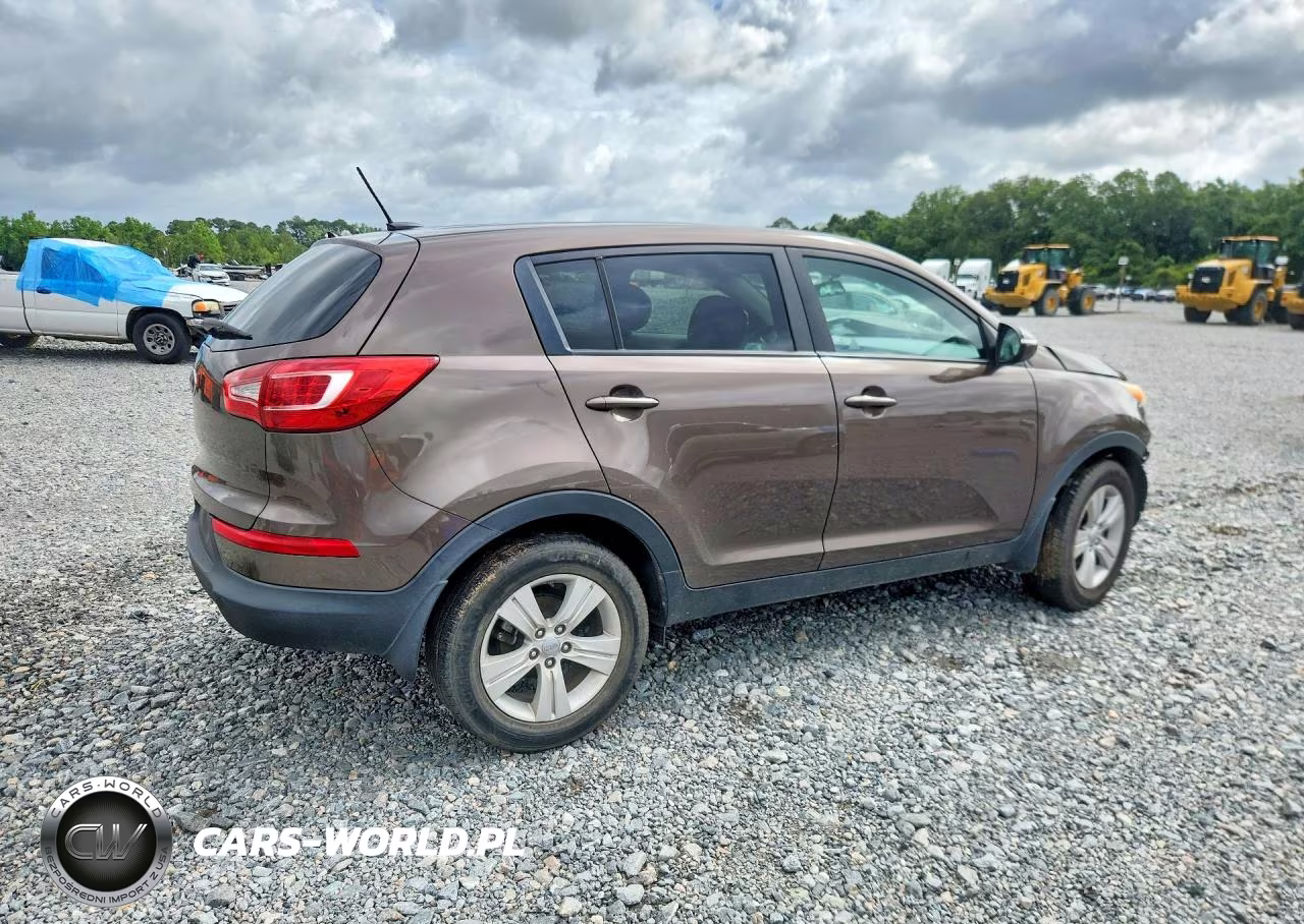 2013 Kia Sportage Lx VIN:KNDPB3A28D7514038 - 3
