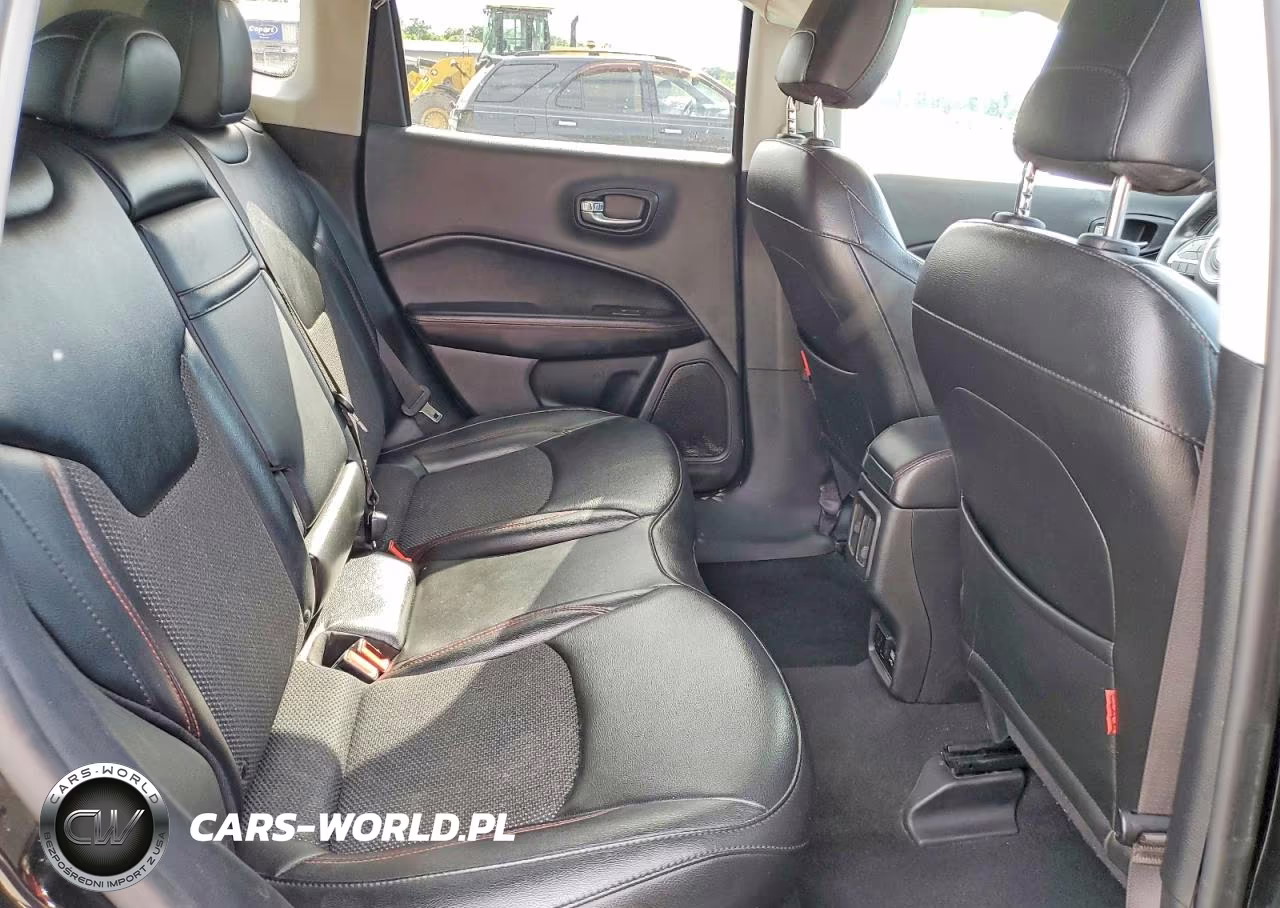 2019 Jeep Compass Trailhawk VIN:3C4NJDDBXKT765602 - 11