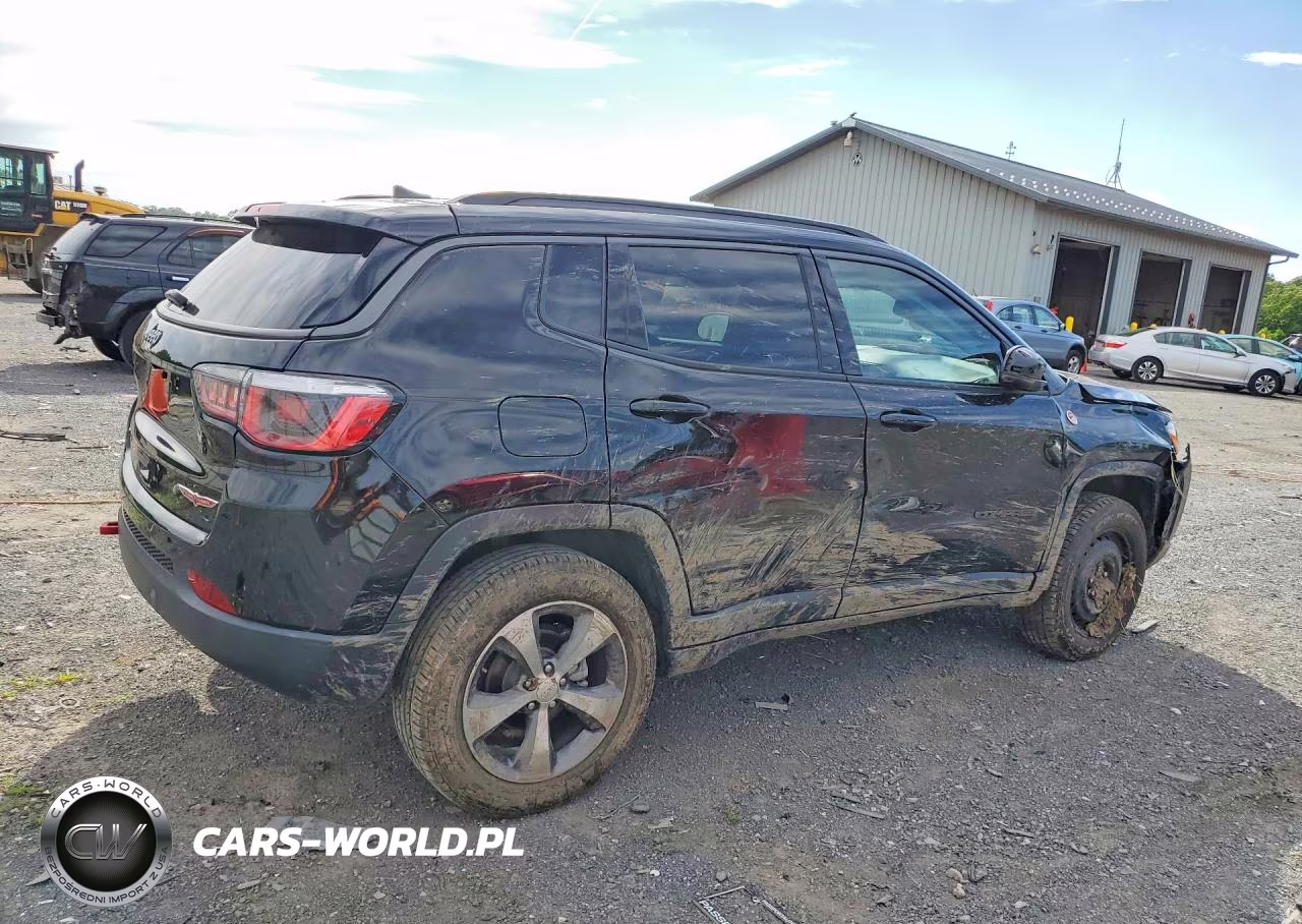 2019 Jeep Compass Trailhawk VIN:3C4NJDDBXKT765602 - 3