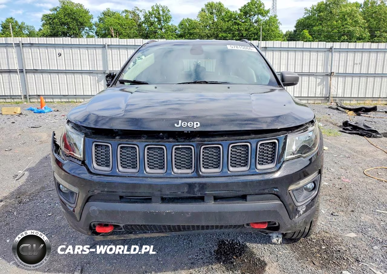2019 Jeep Compass Trailhawk VIN:3C4NJDDBXKT765602 - 5