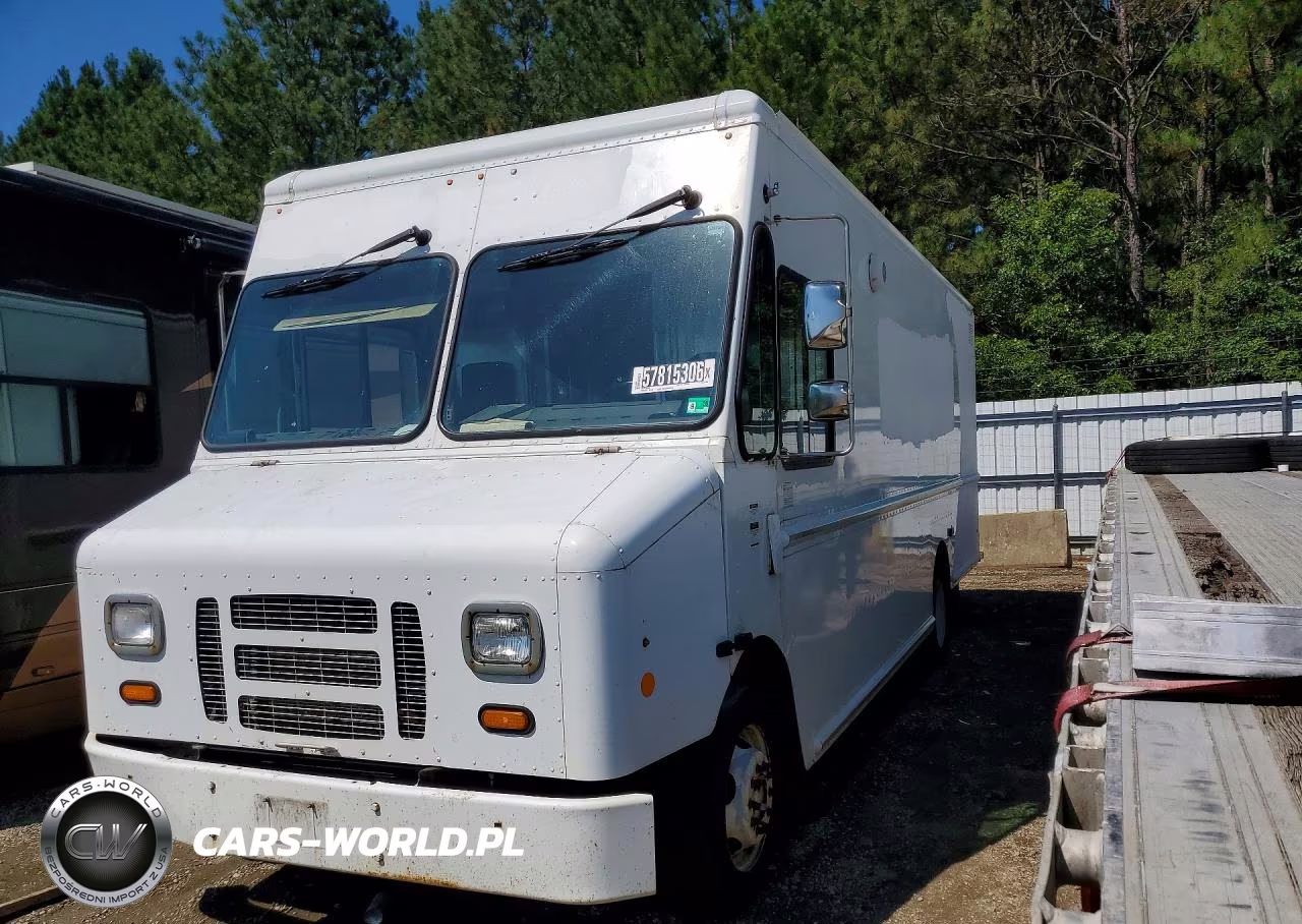 2014 Ford F59 Delivery Truck
