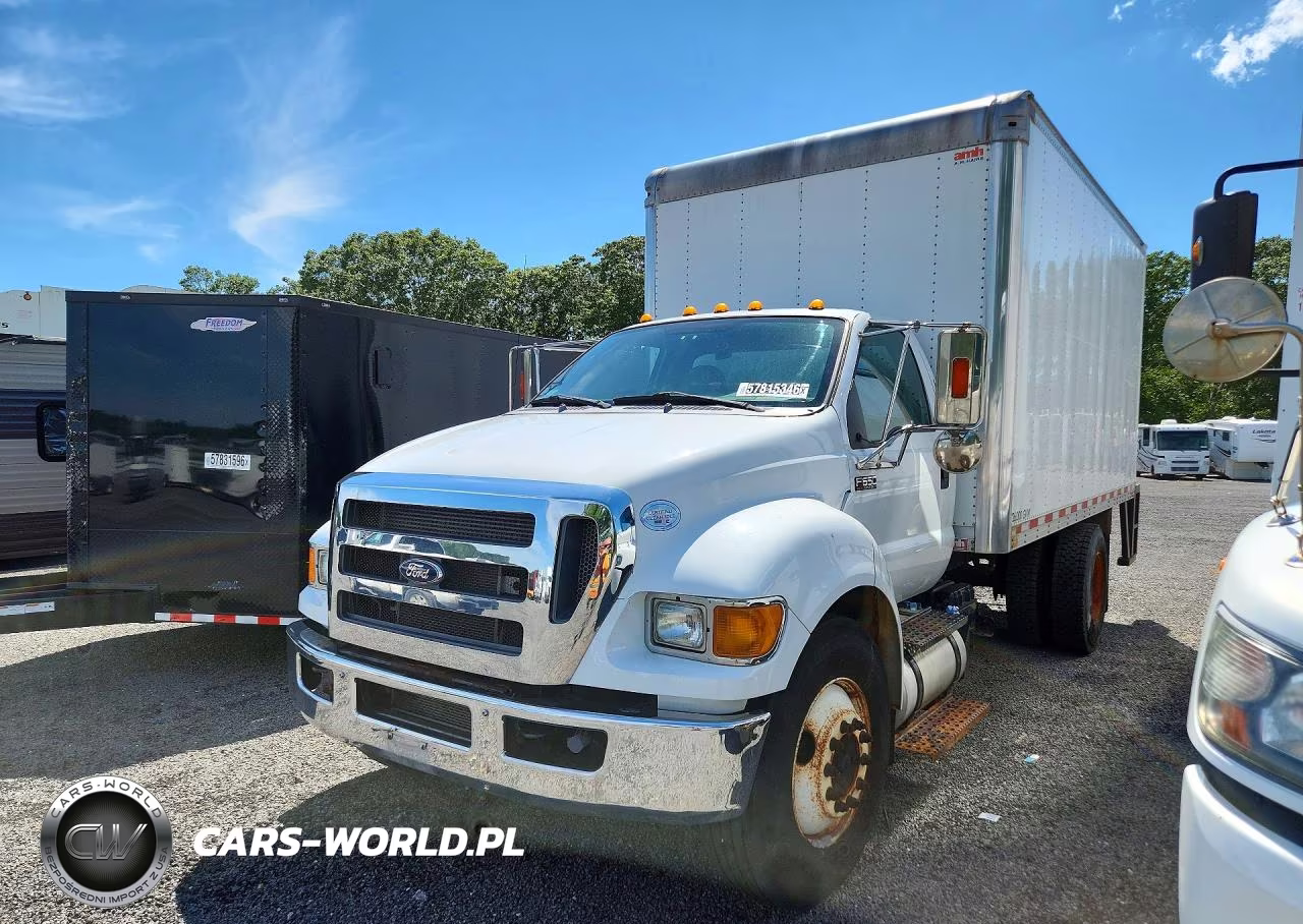 2015 Ford F650 Super Duty Box Truck – zdjęcie 1 z 10