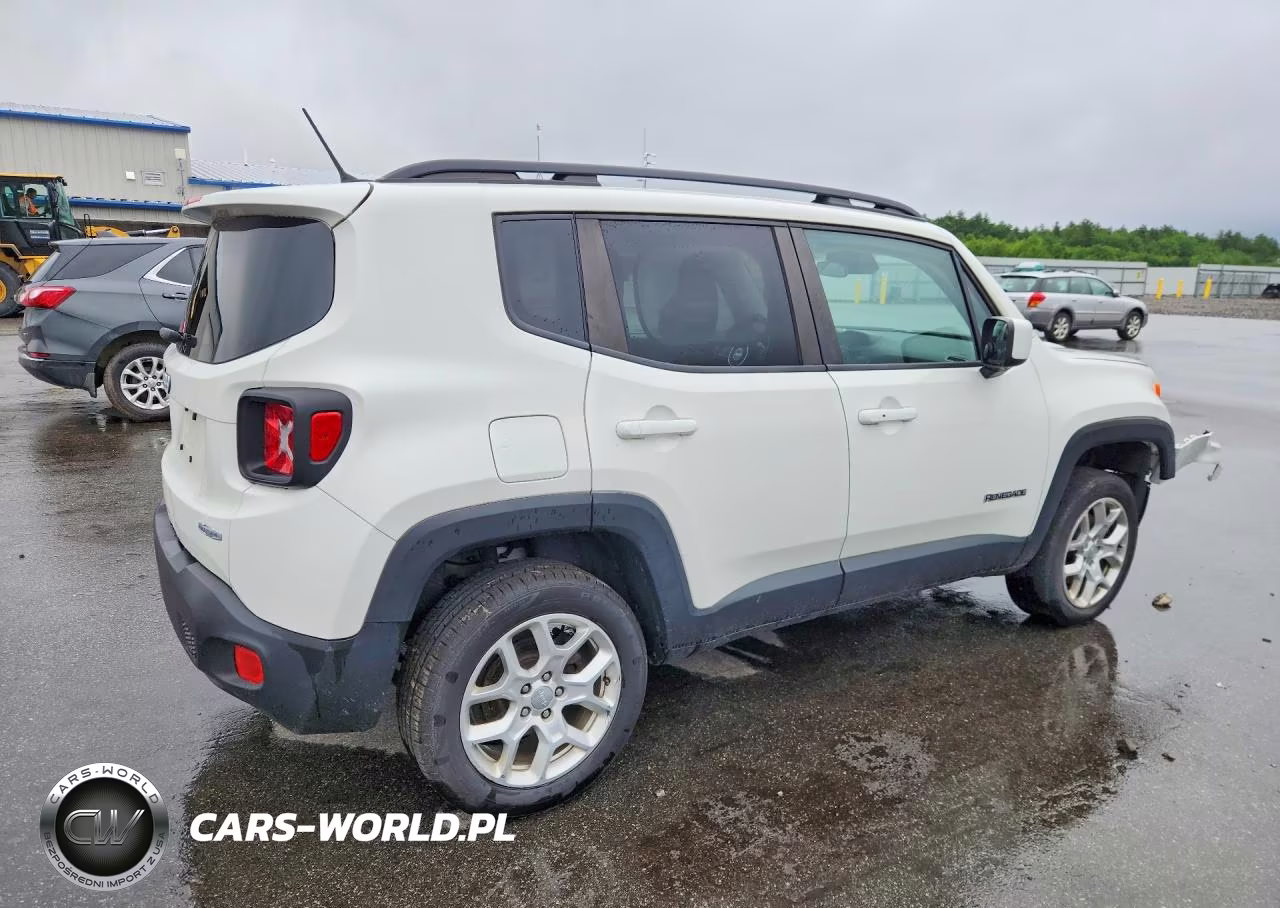 2016 Jeep Renegade Latitude VIN:ZACCJBBT1GPD53915 - 3