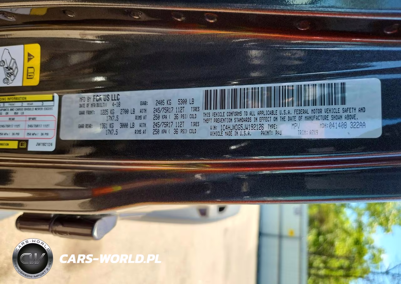 2018 Jeep Wrangler Unlimited Sport VIN:1C4HJXDG5JW192126 - 13
