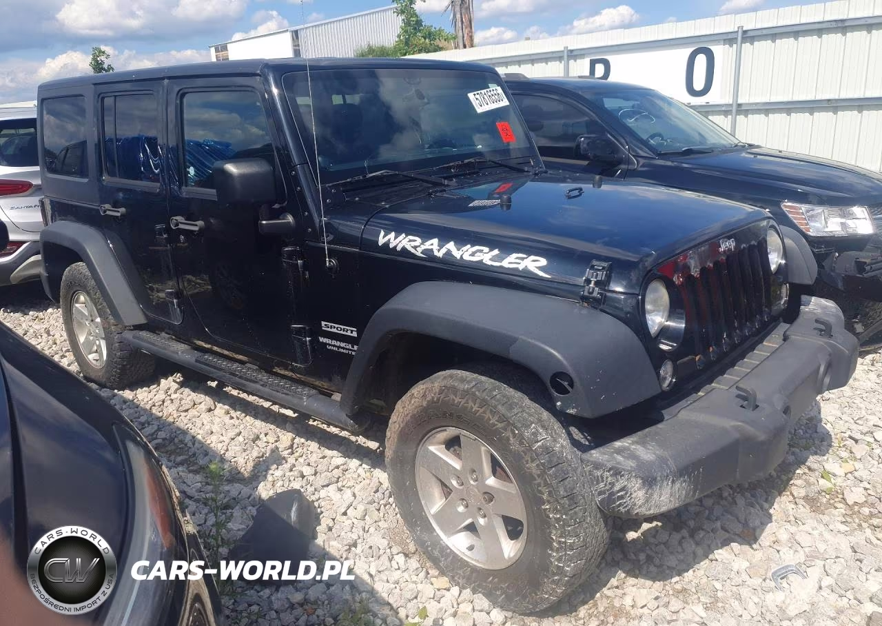 2014 Jeep Wrangler Unlimited Sport VIN:1C4HJWDG0EL138346 - 4