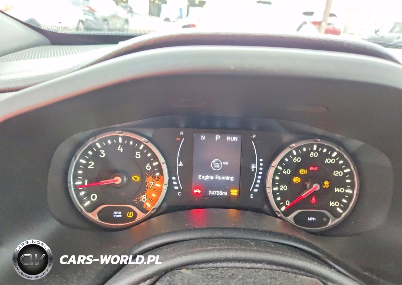 2018 Jeep Renegade Latitude VIN:ZACCJBBB1JPH77710 - 9