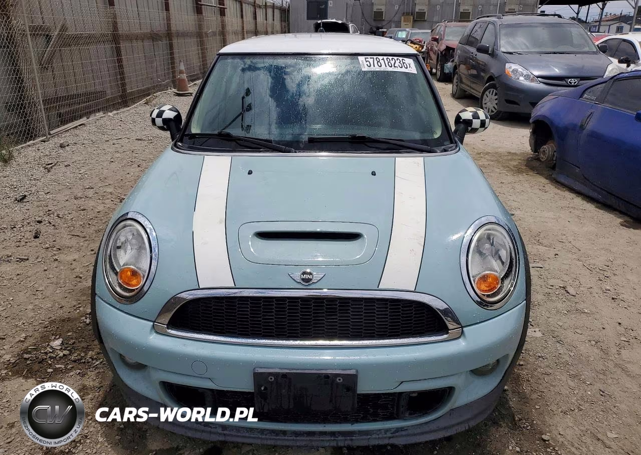 2012 Mini Cooper VIN:WMWSU3C5XCT260136 - 5