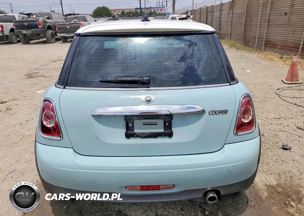2012 Mini Cooper VIN:WMWSU3C5XCT260136 - 6
