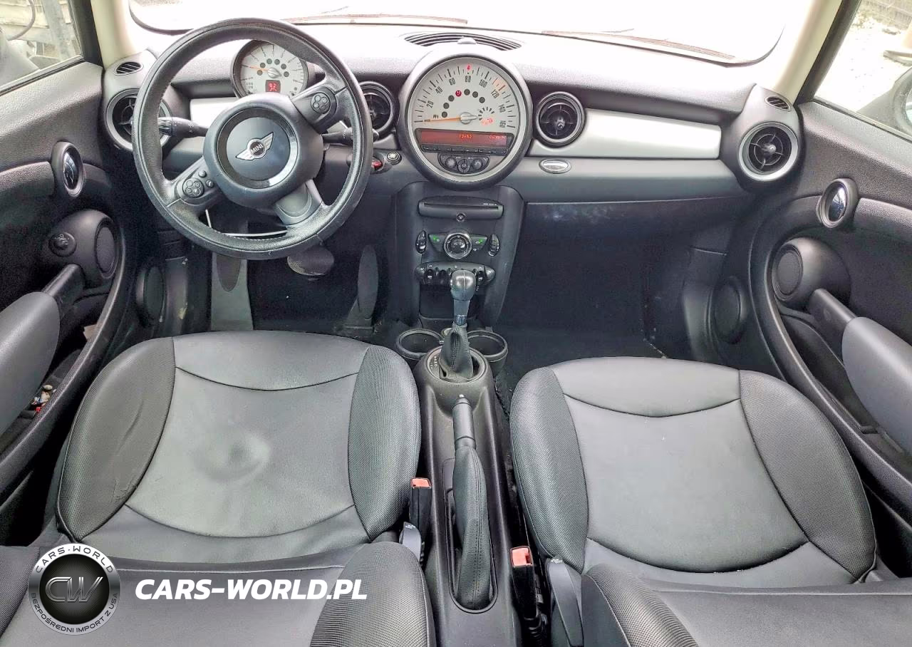 2012 Mini Cooper VIN:WMWSU3C5XCT260136 - 8