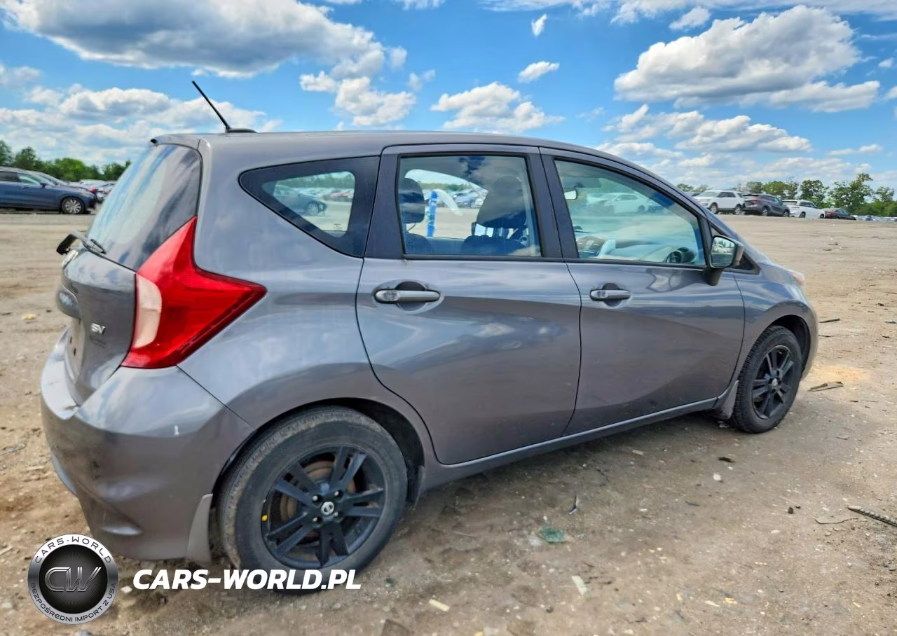 2018 Nissan Versa Note Sv VIN:3N1CE2CP5JL352906 - 3