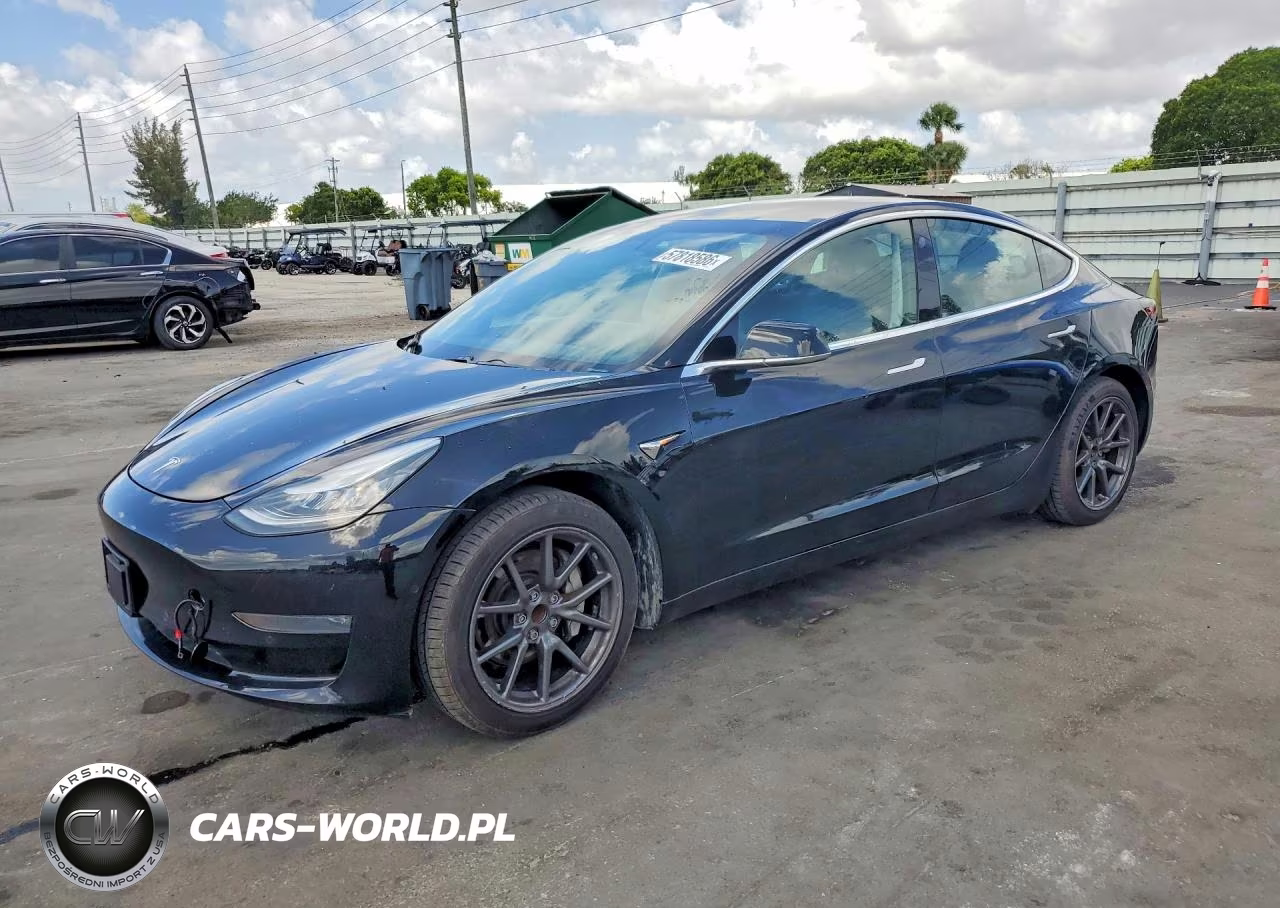 2019 Tesla Model 3 – zdjęcie 1 z 12
