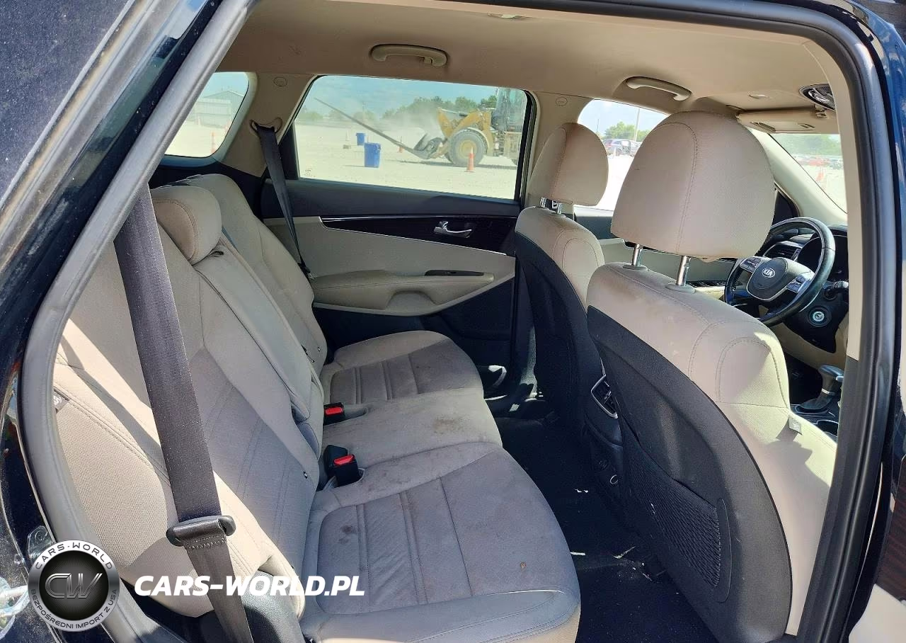 2020 Kia Sorento Lx VIN:5XYPG4A35LG642416 - 10