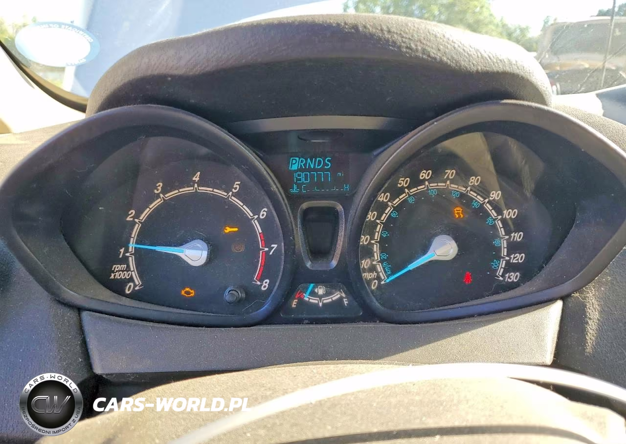 2015 Ford Fiesta S VIN:3FADP4TJ1FM145505 - 9