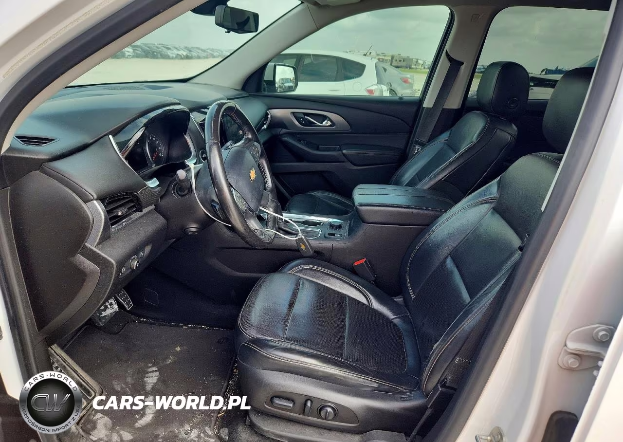 2018 Chevrolet Traverse Premier VIN:1GNERKKW1JJ204205 - 7