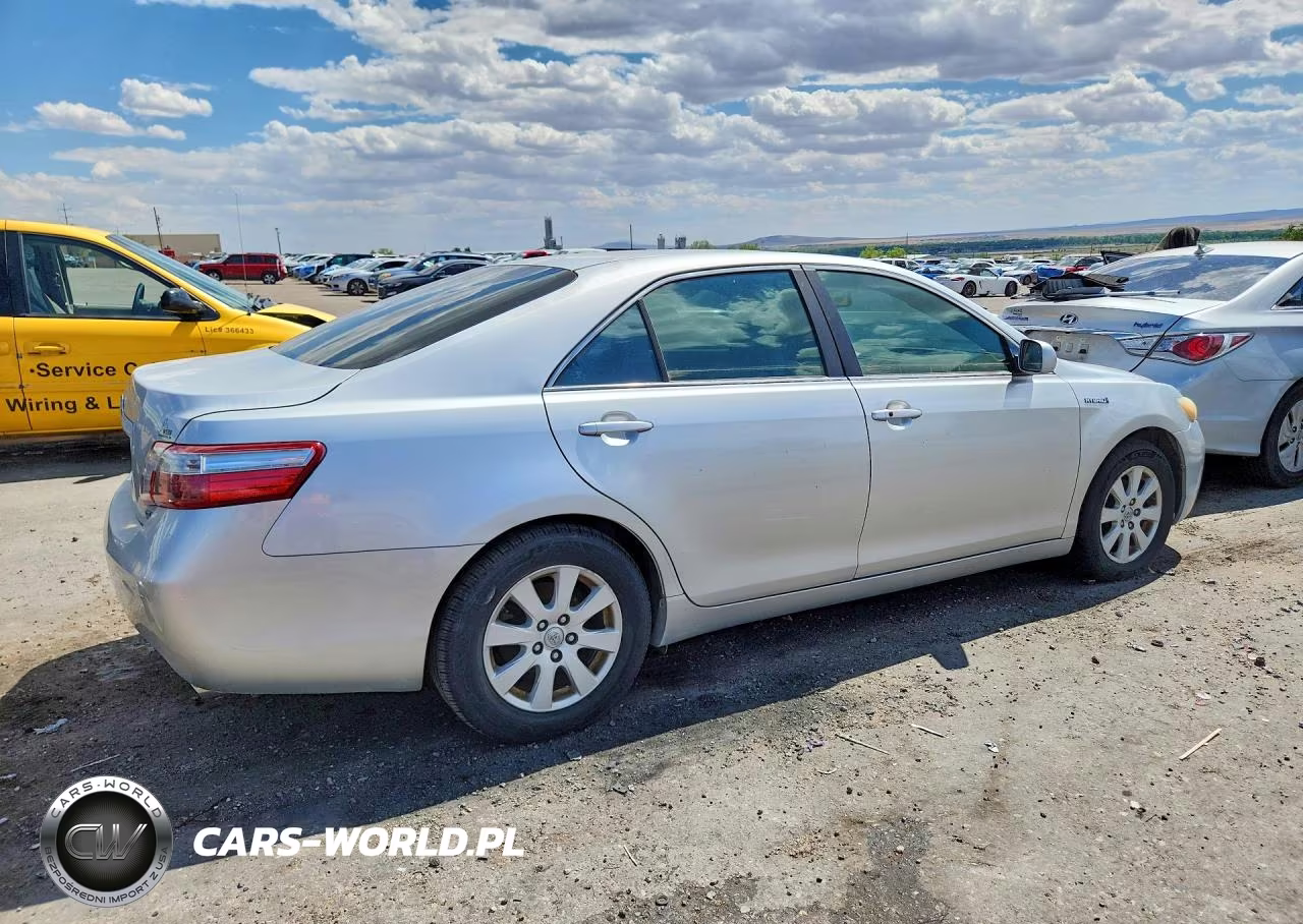 2018 Toyota Camry Hybrid VIN:4T1BB46K38U049812 - 3