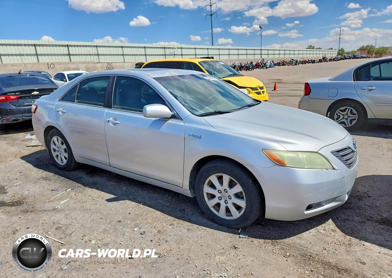 2018 Toyota Camry Hybrid VIN:4T1BB46K38U049812 - 4