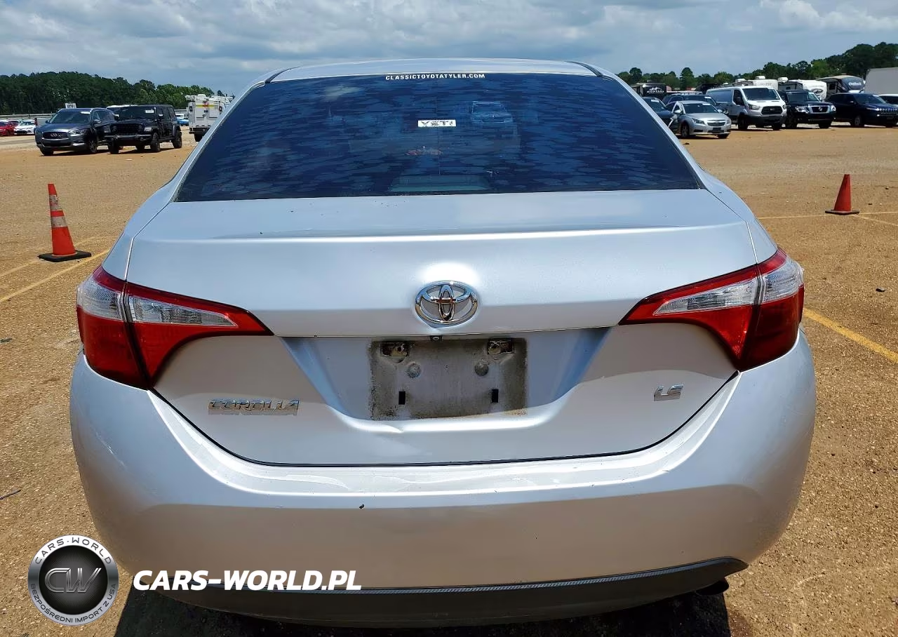 2015 Toyota Corolla Le VIN:5YFBURHE2FP181361 - 6