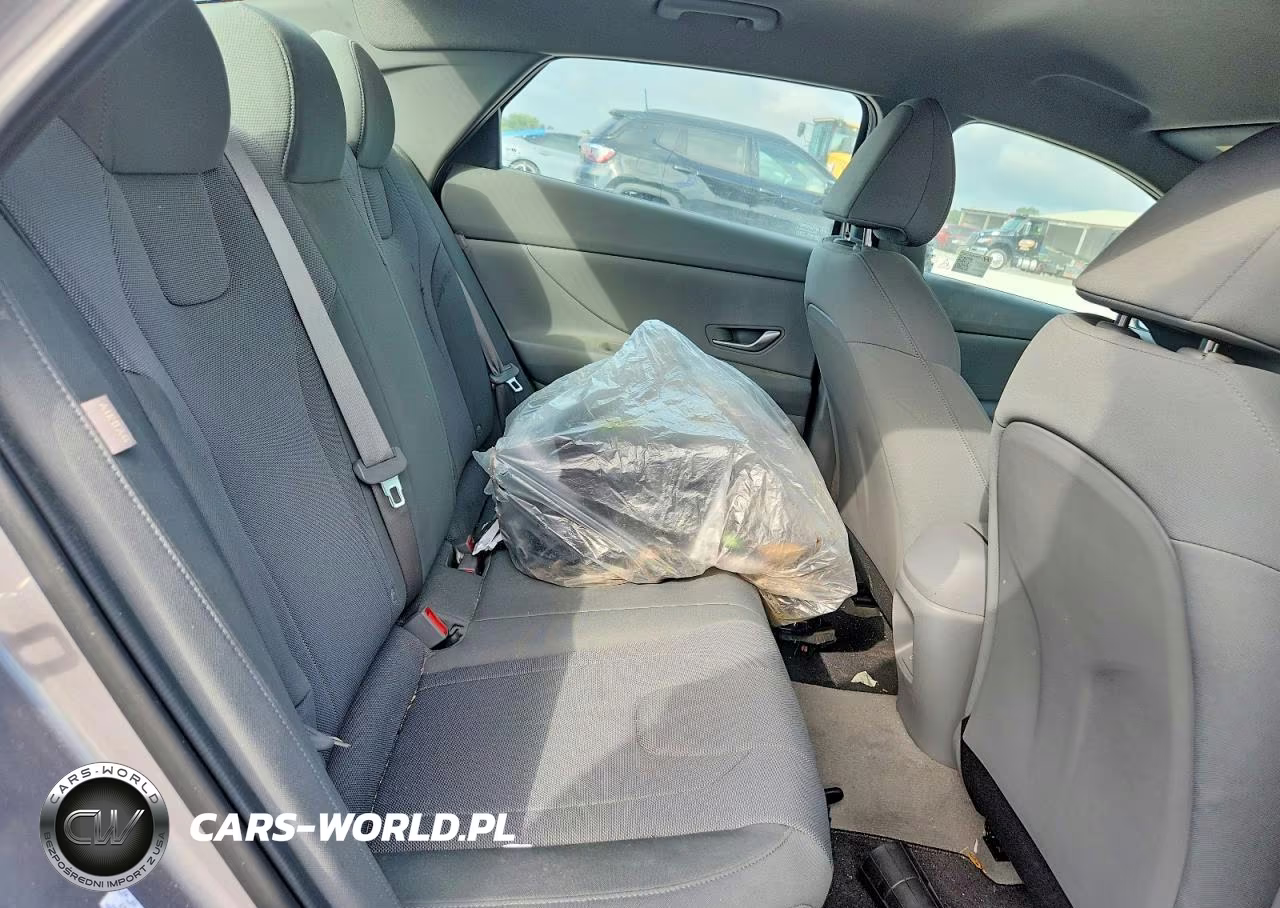 2025 Hyundai Elantra Se VIN:KMHLL4DG4SU859327 - 10