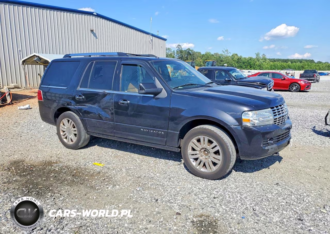 2011 Lincoln Navigator VIN:5LMJJ2J57BEJ03289 - 4