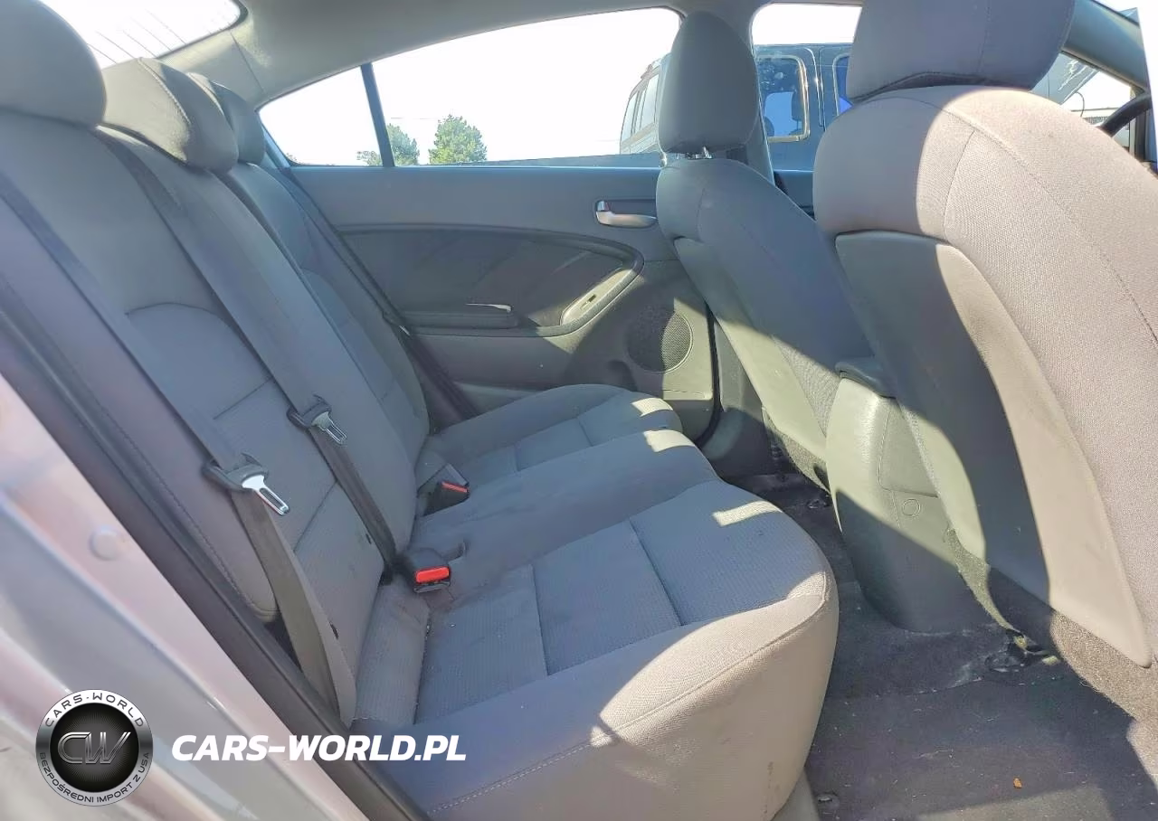 2018 Kia Forte Lx VIN:3KPFK4A79JE192700 - 10