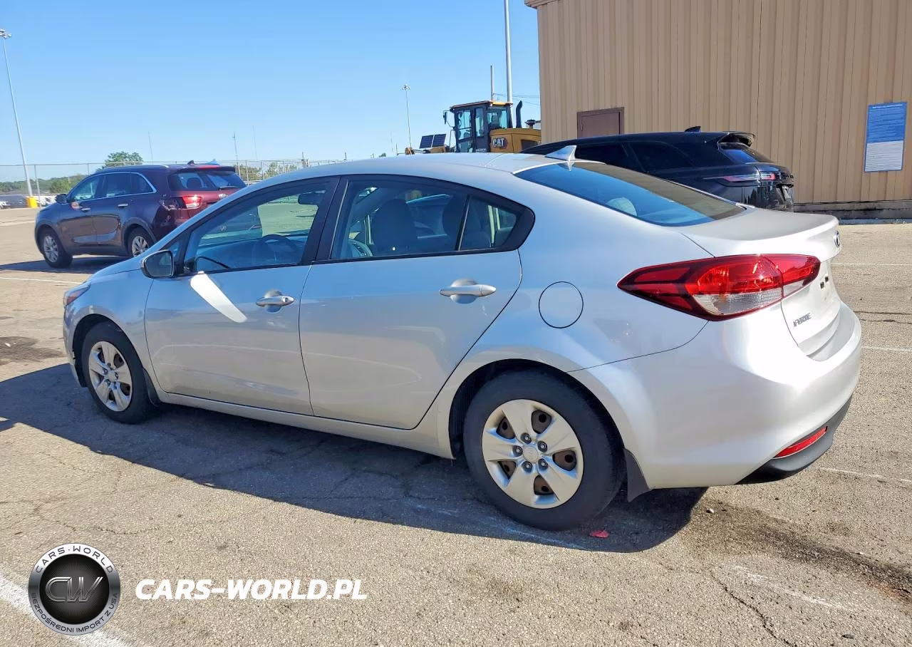 2018 Kia Forte Lx VIN:3KPFK4A79JE192700 - 2