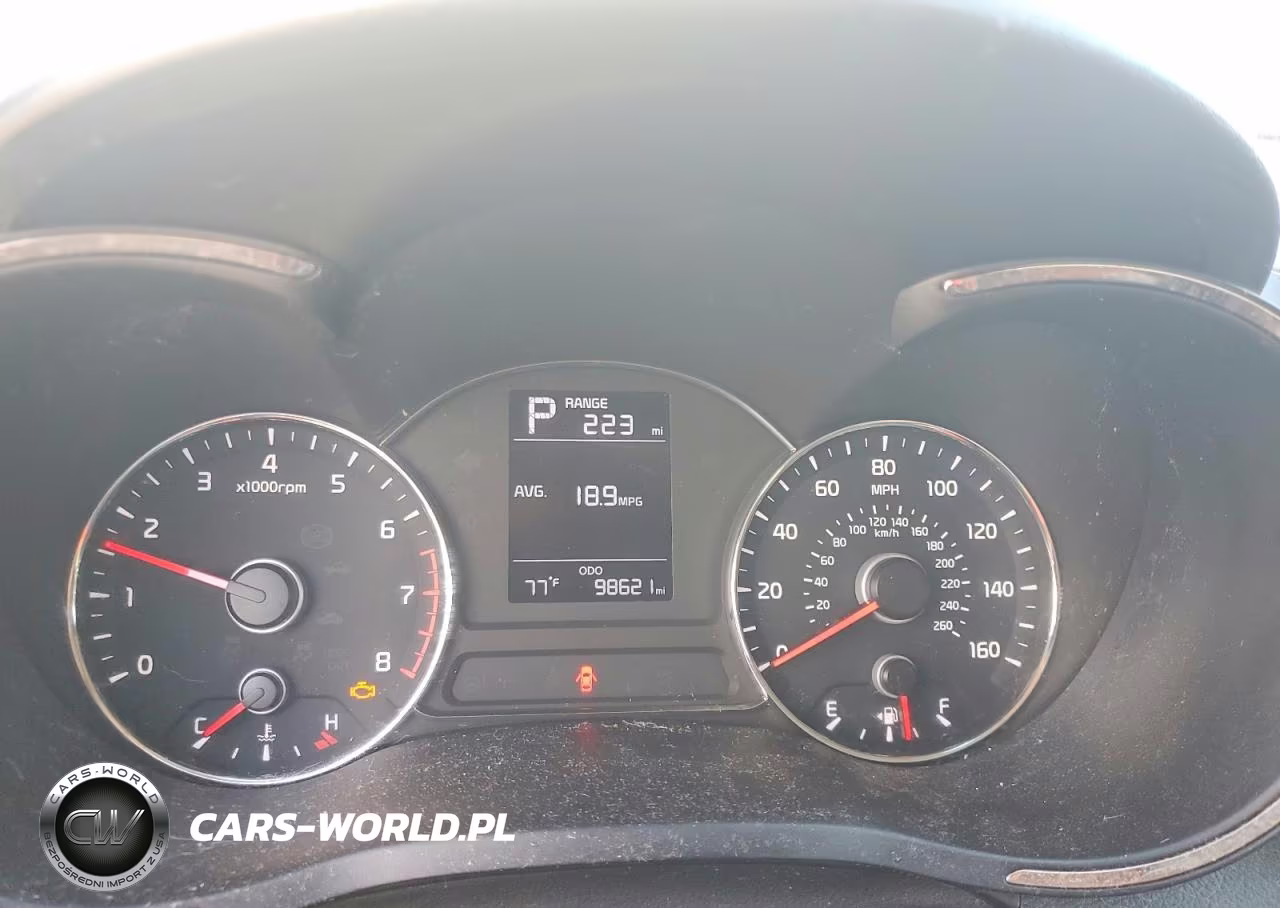2018 Kia Forte Lx VIN:3KPFK4A79JE192700 - 9