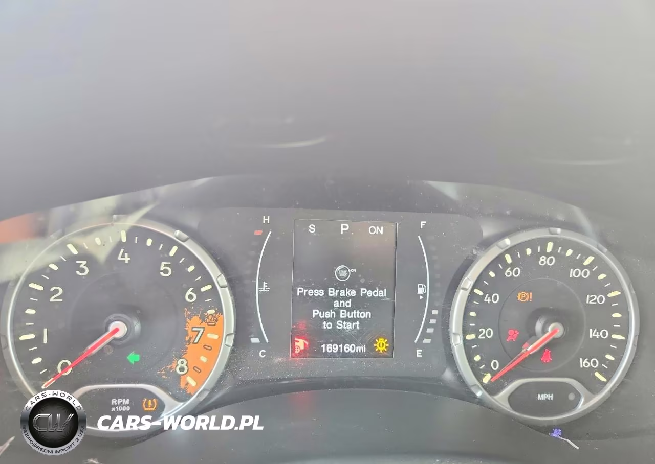 2017 Jeep Renegade Sport VIN:ZACCJBAB3HPG21678 - 9