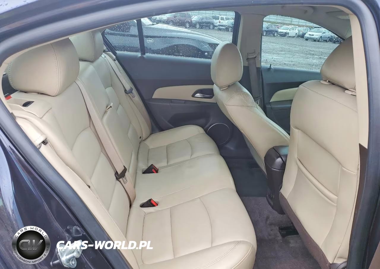 2014 Chevrolet Cruze VIN:1G1P75SZ2E7131439 - 10