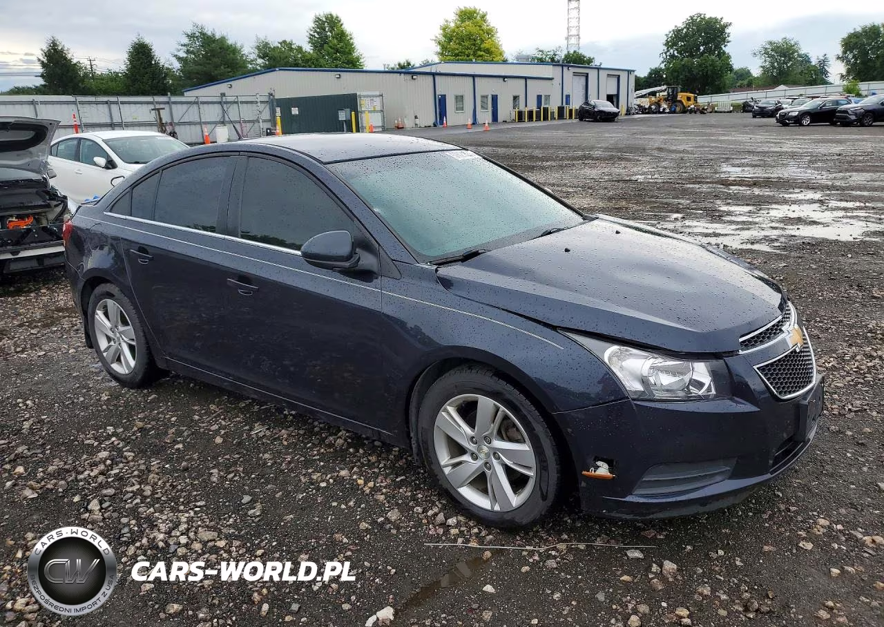2014 Chevrolet Cruze VIN:1G1P75SZ2E7131439 - 4