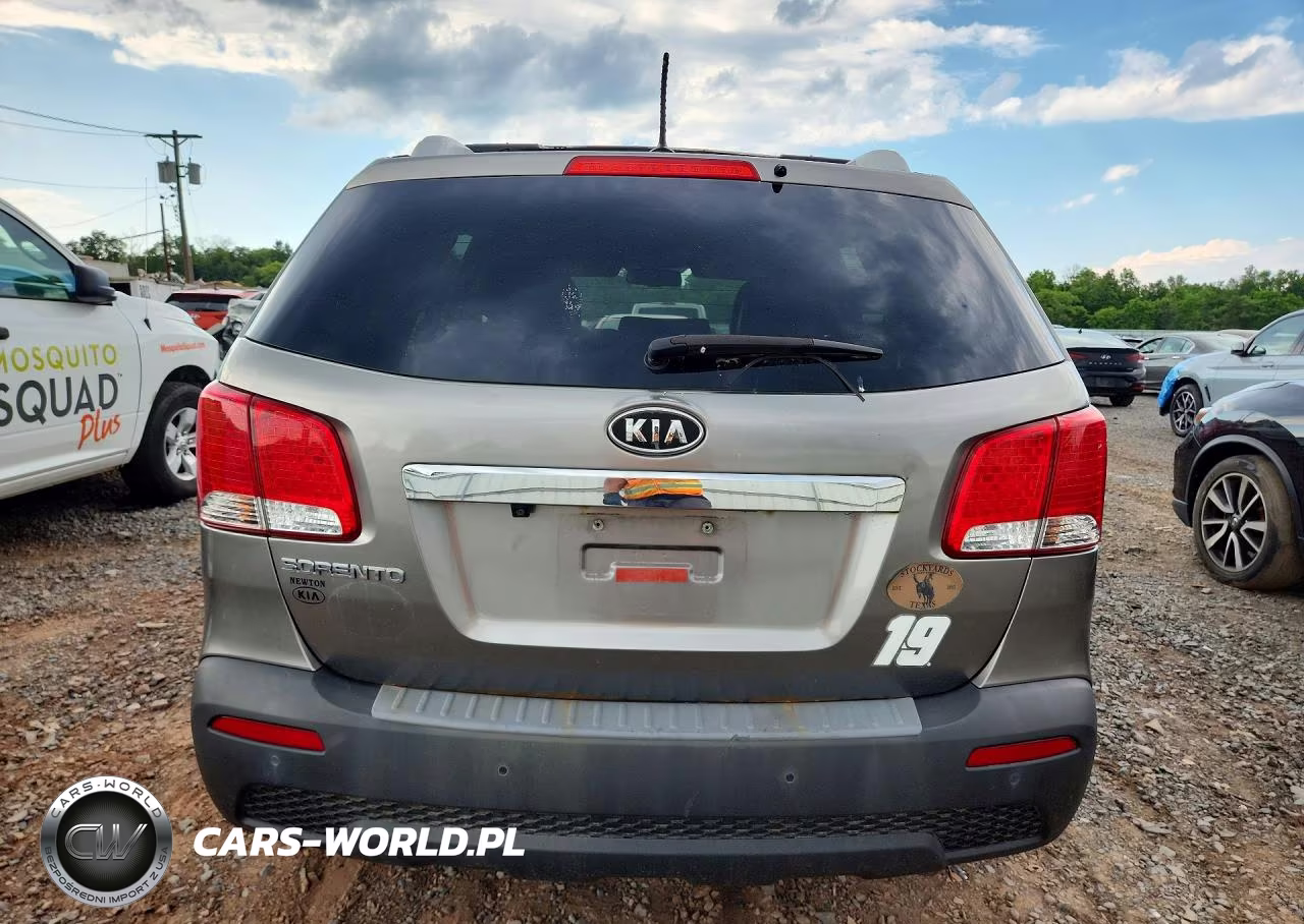 2013 Kia Sorento Lx VIN:5XYKTCA61DG347261 - 6