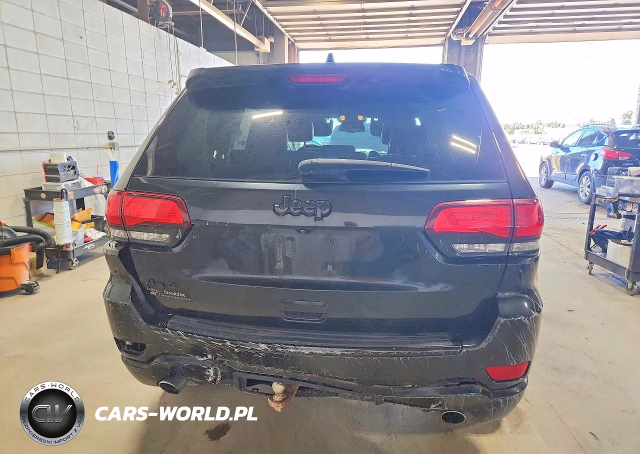 2015 Jeep Grand Cherokee Laredo VIN:1C4RJFAG6FC172902 - 6