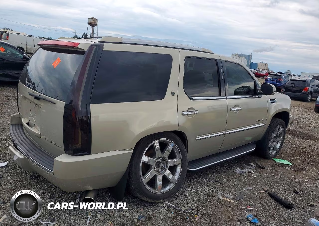 2012 Cadillac Escalade Luxury VIN:1GYS4BEF3CR152175 - 3