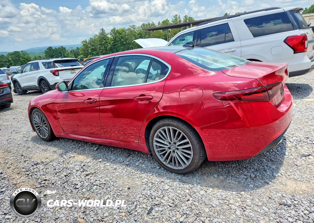 2017 Alfa Romeo Giulia Ti VIN:ZARFAECN8H7549319 - 2